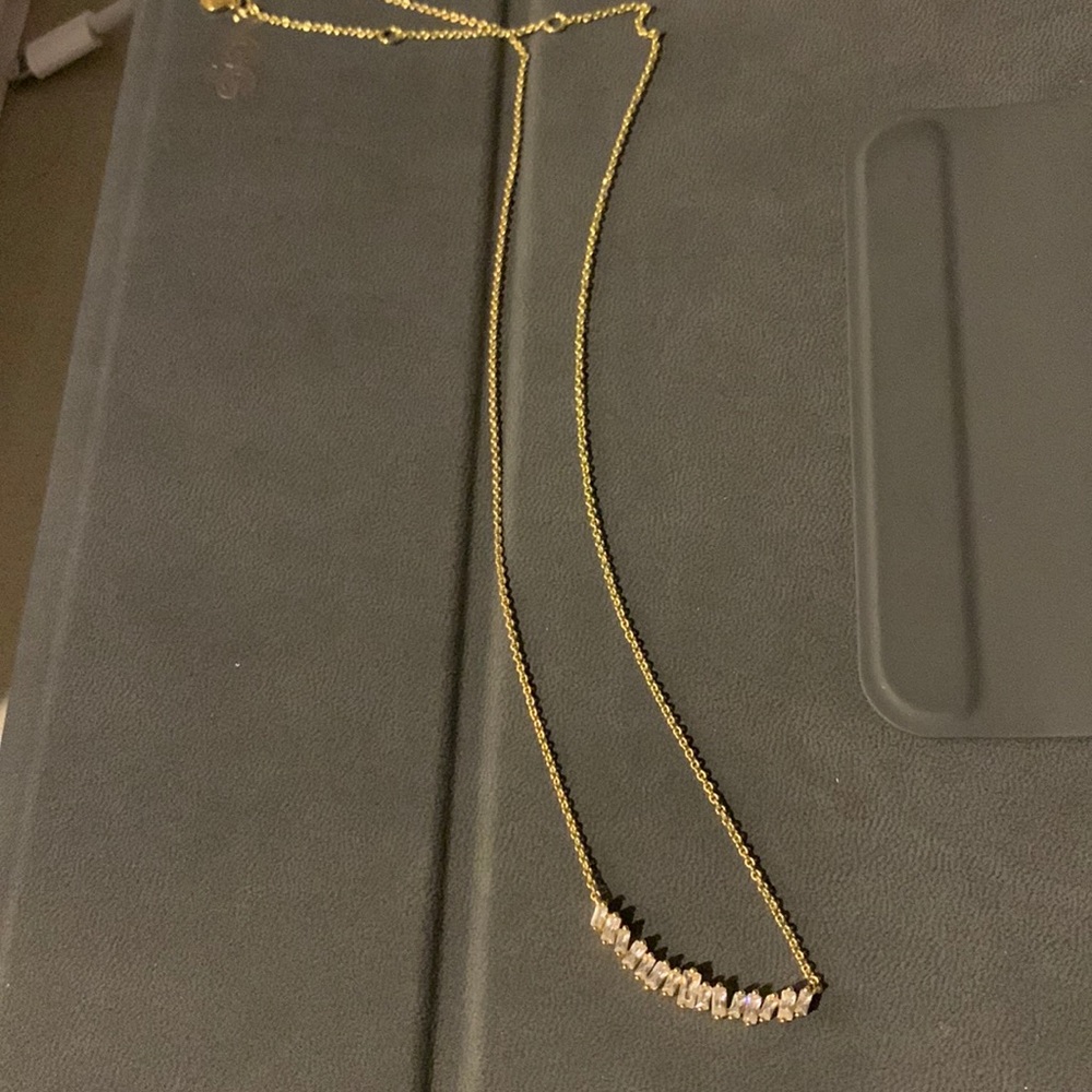 Montce faux Diamond and plated gold summer necklace! NWOT